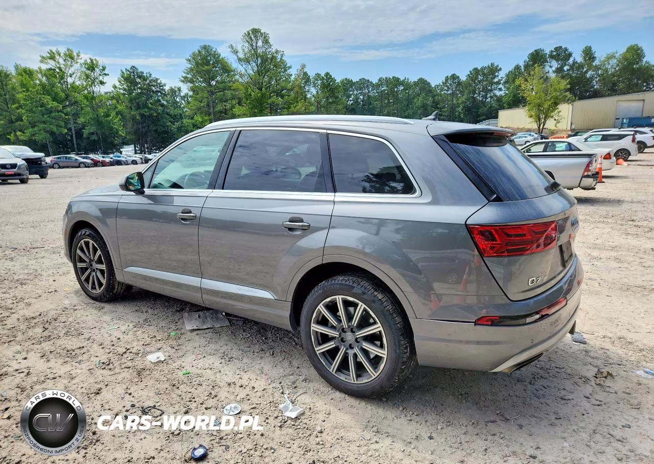 2017 Audi Q7 Premium Plus VIN:WA1LAAF79HD012179 - 2