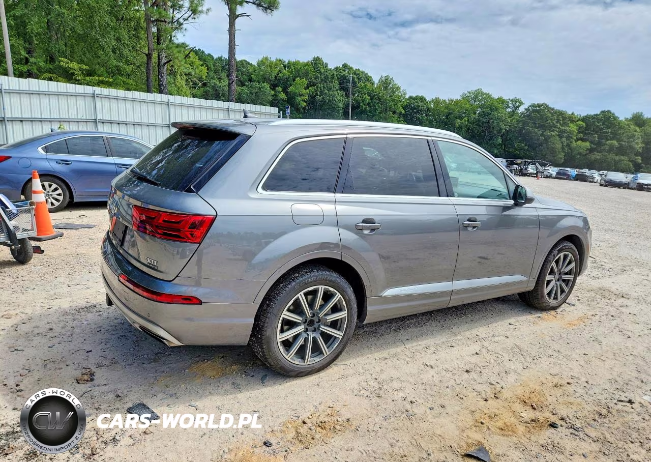 2017 Audi Q7 Premium Plus VIN:WA1LAAF79HD012179 - 3