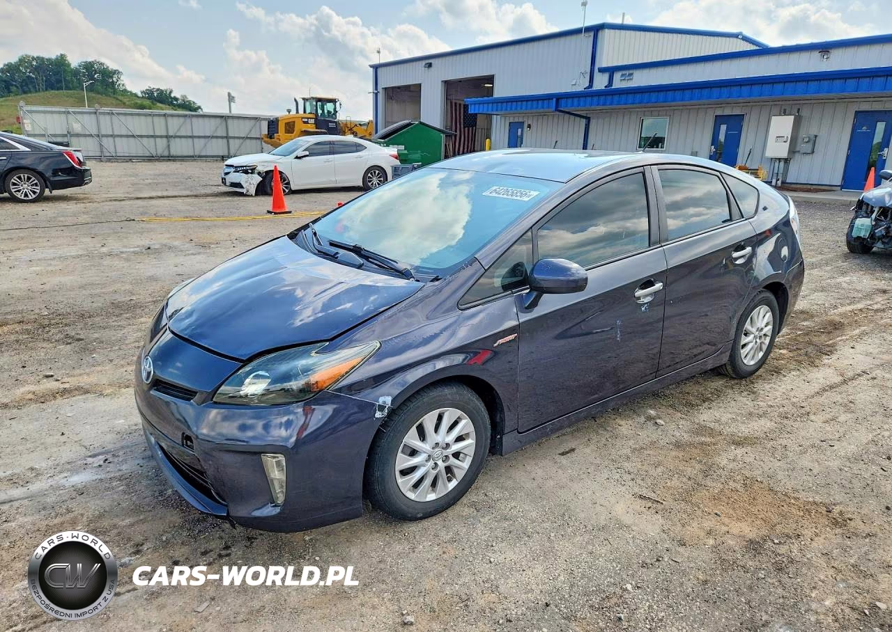 TOYOTA PRIUS PLUG-IN – zdjęcie 1 z 12