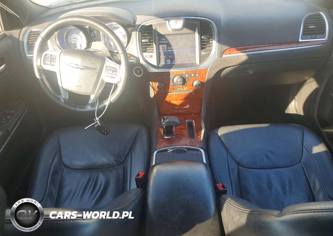 2014 Chrysler 300 VIN:2C3CCAAG9EH380226 - 8