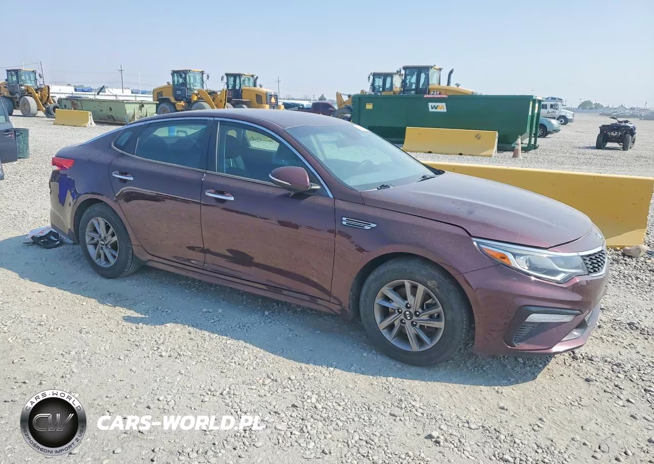 2020 Kia Optima Lx VIN:5XXGT4L32LG445667 - 4