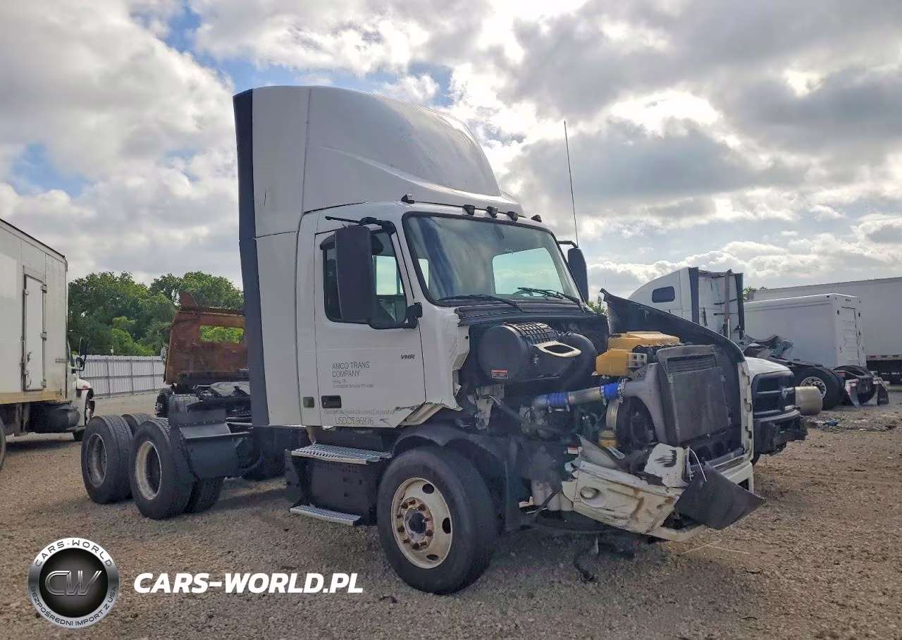 2020 Volvo Vnr - Semi Truck