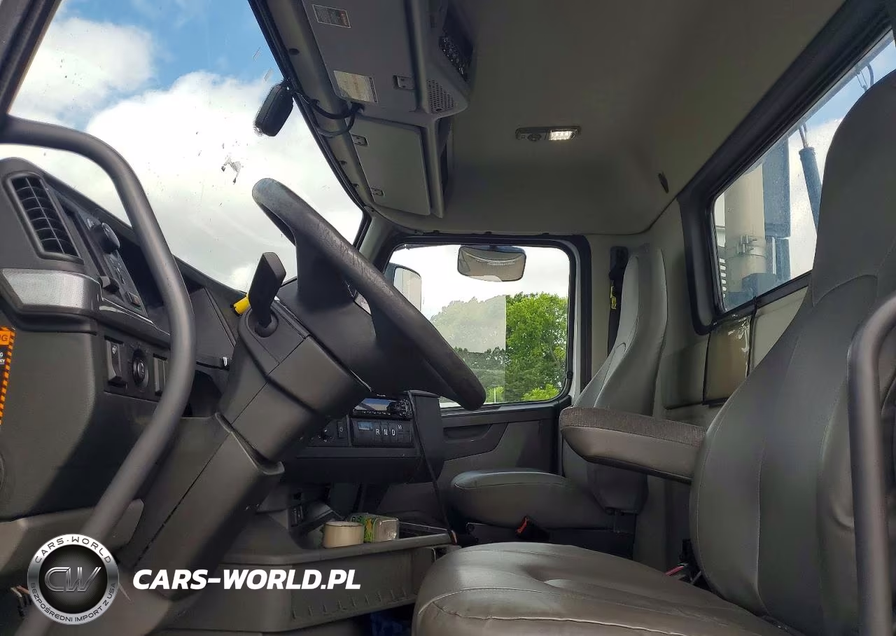 2020 Volvo Vnr - Semi Truck VIN:4V4WC9DH5LN258340 - 5