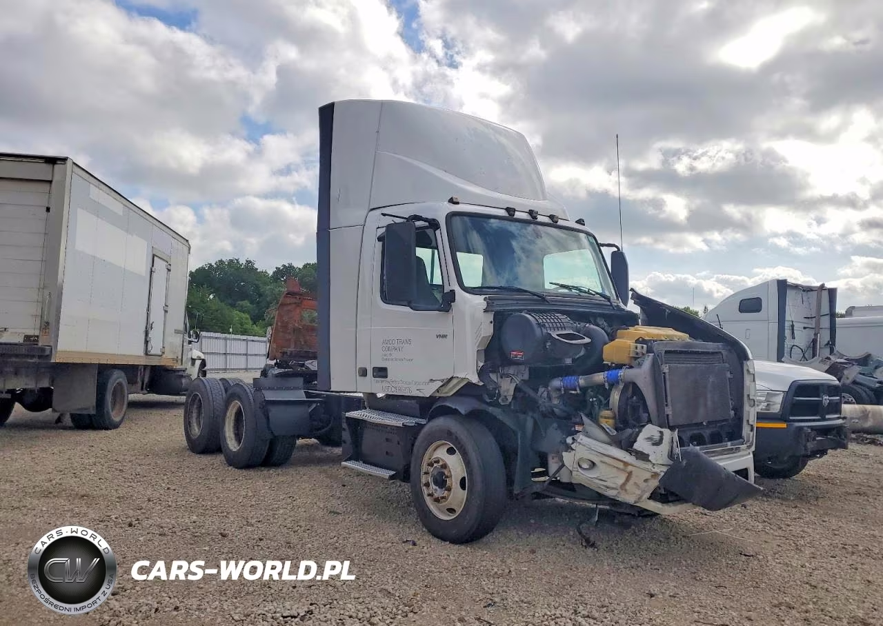 2020 Volvo Vnr - Semi Truck VIN:4V4WC9DH5LN258340 - 9