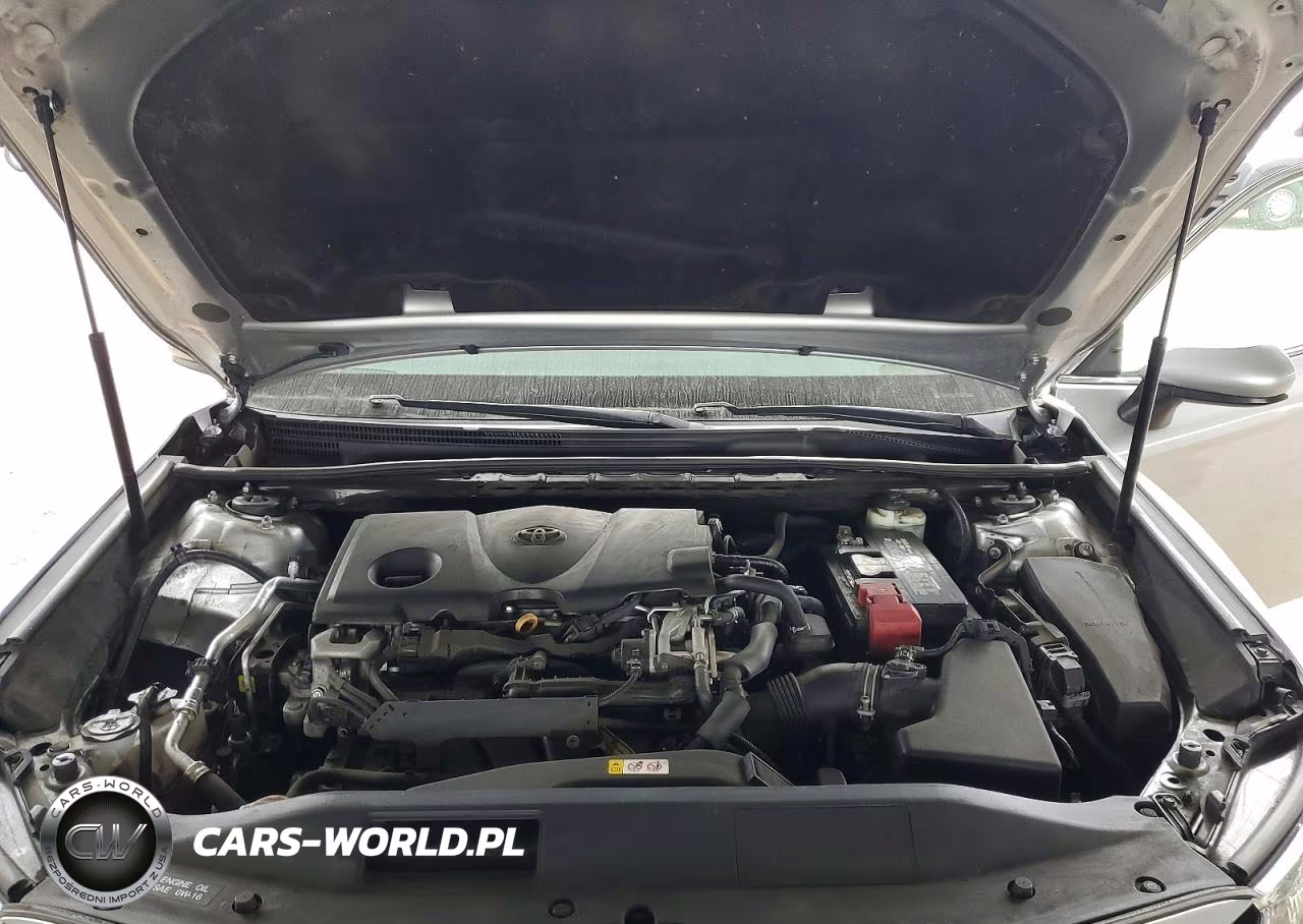2018 Toyota Camry Le VIN:4T1B11HK4JU563558 - 11