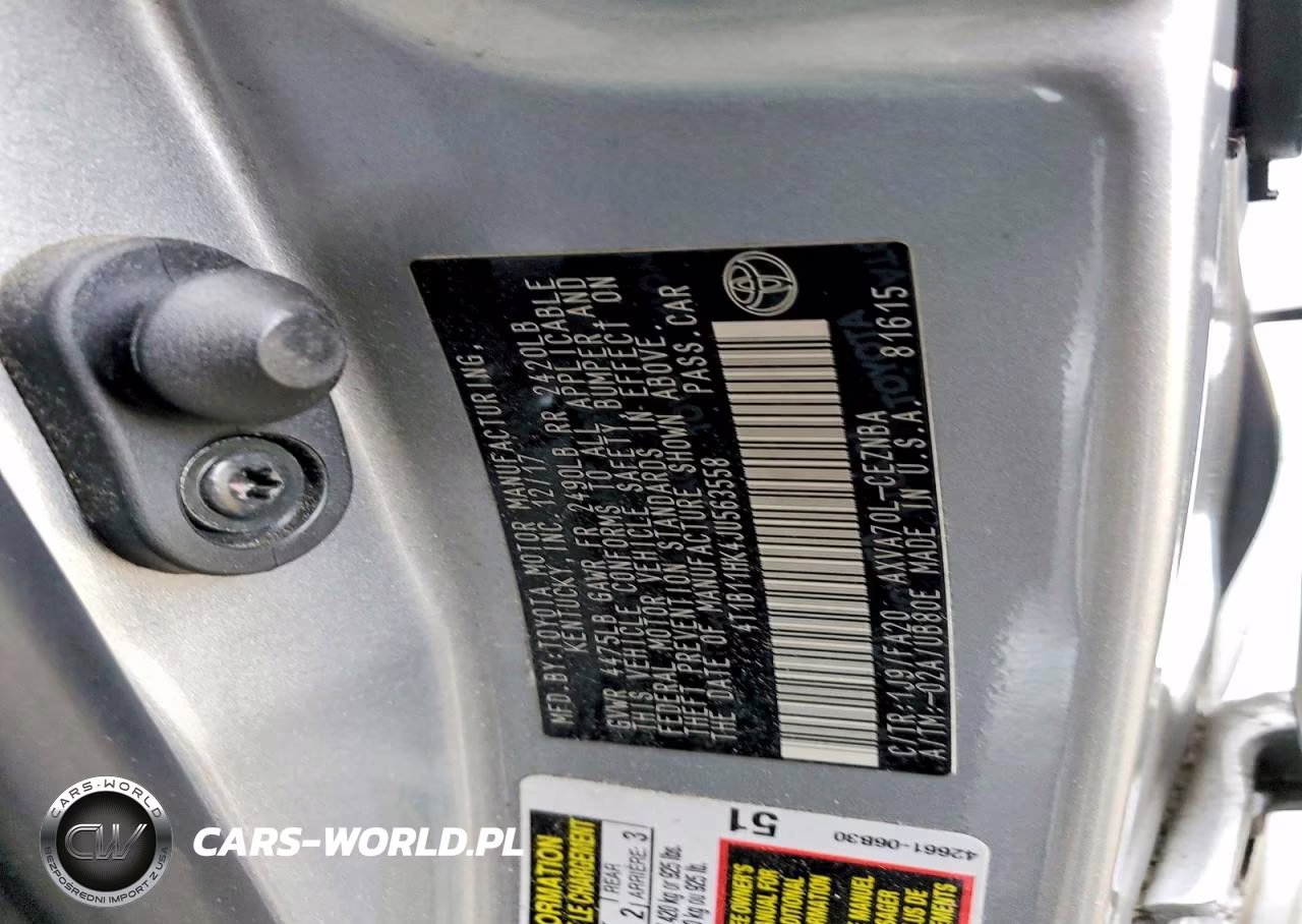 2018 Toyota Camry Le VIN:4T1B11HK4JU563558 - 13
