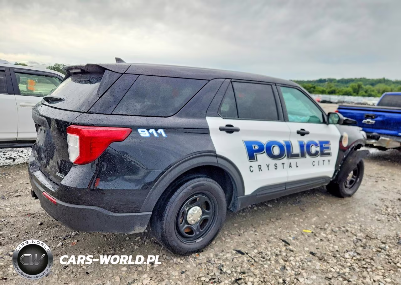 2023 Ford Explorer Police Interceptor VIN:1FM5K8AW0PNA10019 - 3