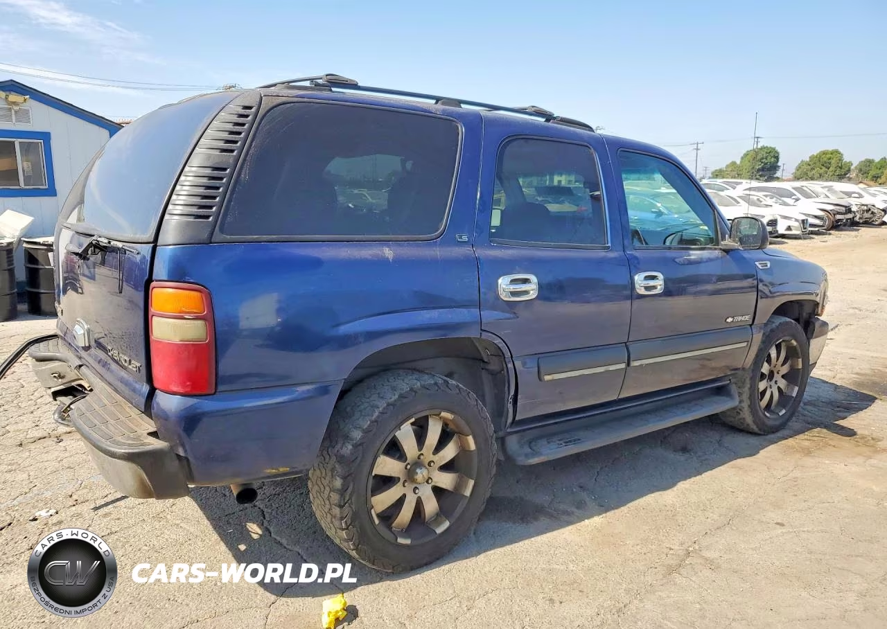 2002 Chevrolet Tahoe C1500 VIN:1GNEC13V32R220149 - 3
