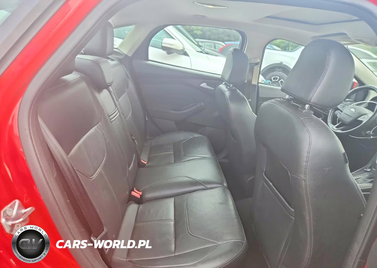 2015 Ford Focus Se VIN:1FADP3F21FL365310 - 10