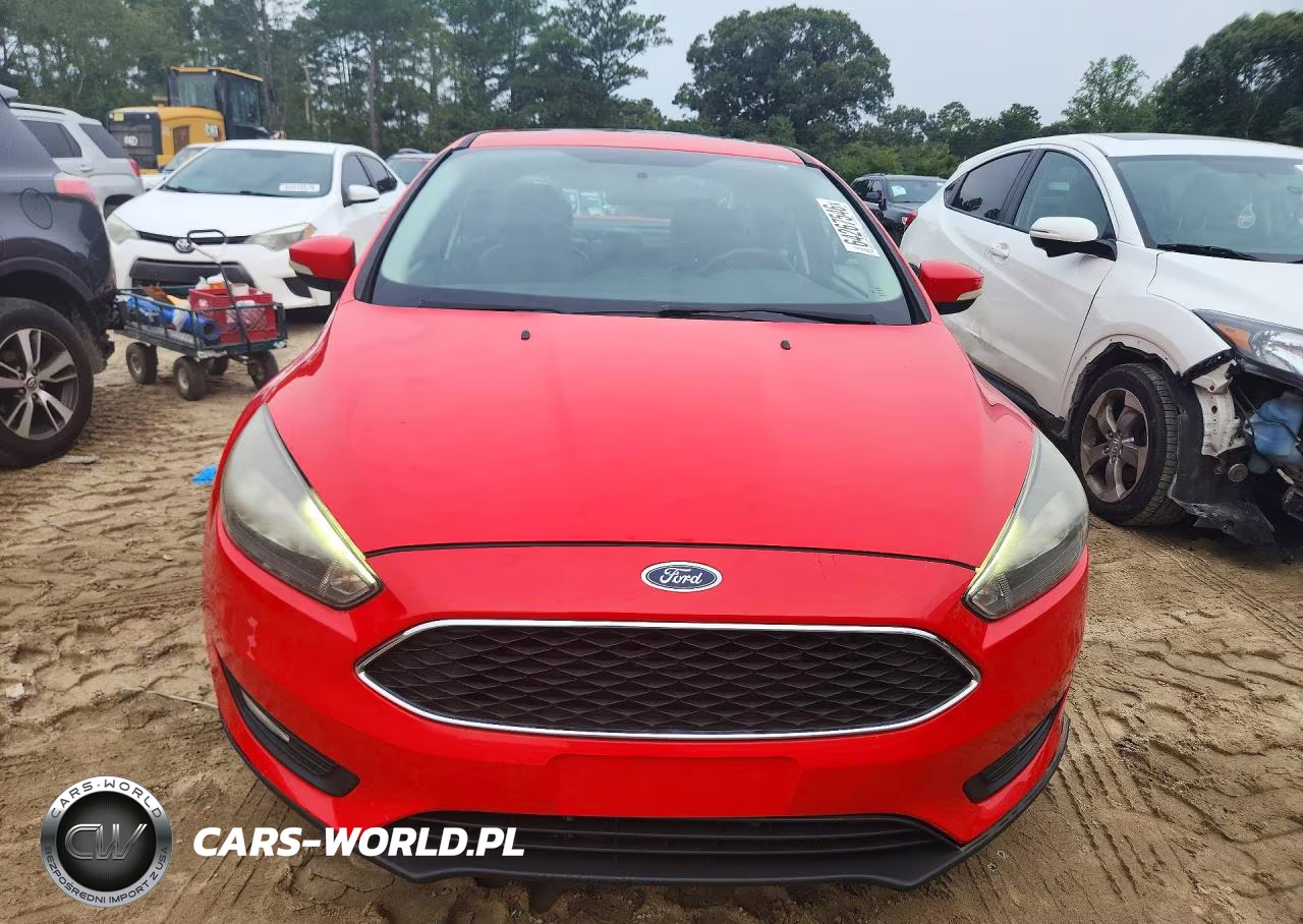2015 Ford Focus Se VIN:1FADP3F21FL365310 - 5