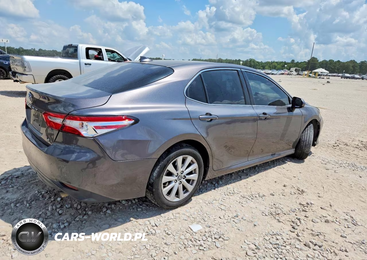 2019 Toyota Camry Le VIN:4T1B11HK8KU805124 - 3