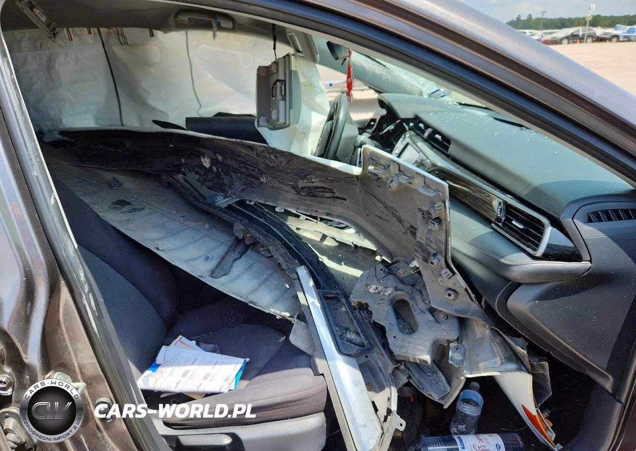 2019 Toyota Camry Le VIN:4T1B11HK8KU805124 - 7