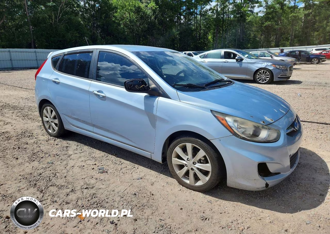2012 Hyundai Accent Se VIN:KMHCU5AE1CU020582 - 4