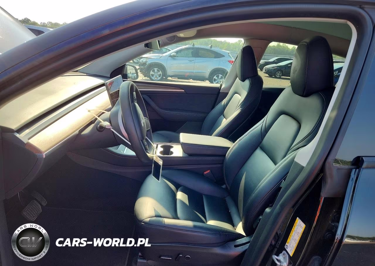 2023 Tesla Model Y VIN:7SAYGAEE5PF696829 - 7