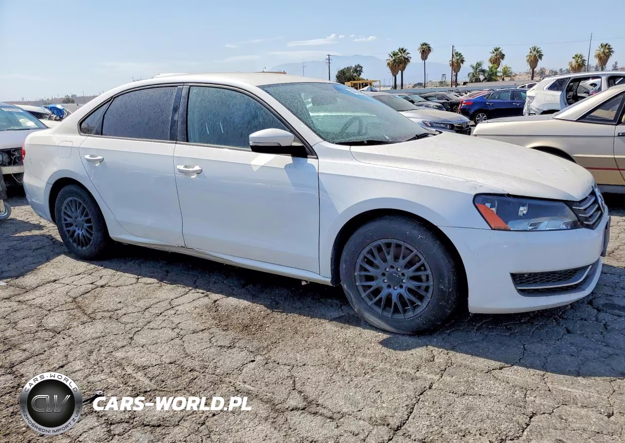 2014 Volkswagen Passat S VIN:1VWAT7A30EC050199 - 4