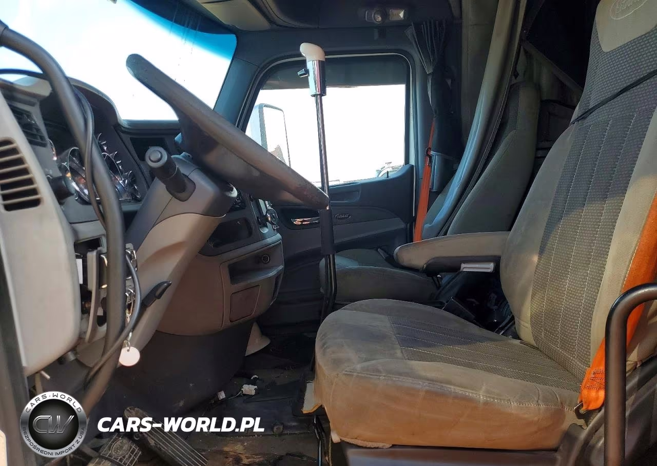 2016 Peterbilt 579 Semi Truck VIN:1XPBDP9X7GD324053 - 7