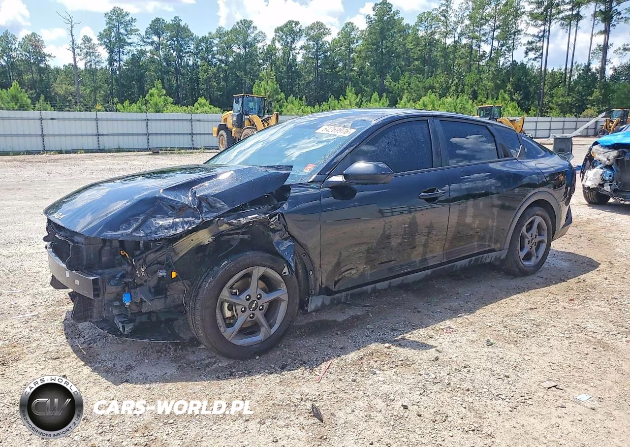 2025 Kia K4 Lxs VIN:3KPFT4DE1SE010965 - 1