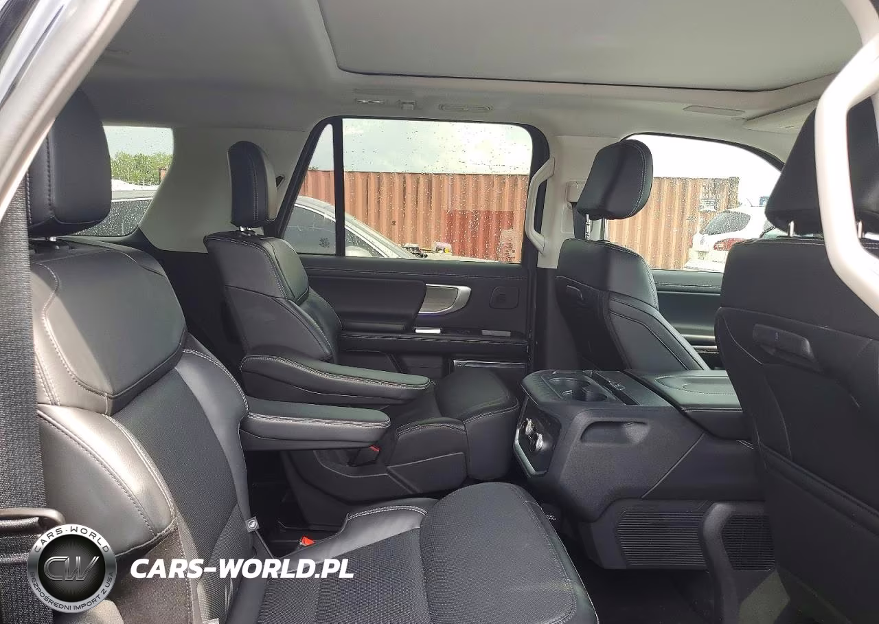 2025 Ford Expedition Max Platinum VIN:1FMJK1M84SEA56433 - 11