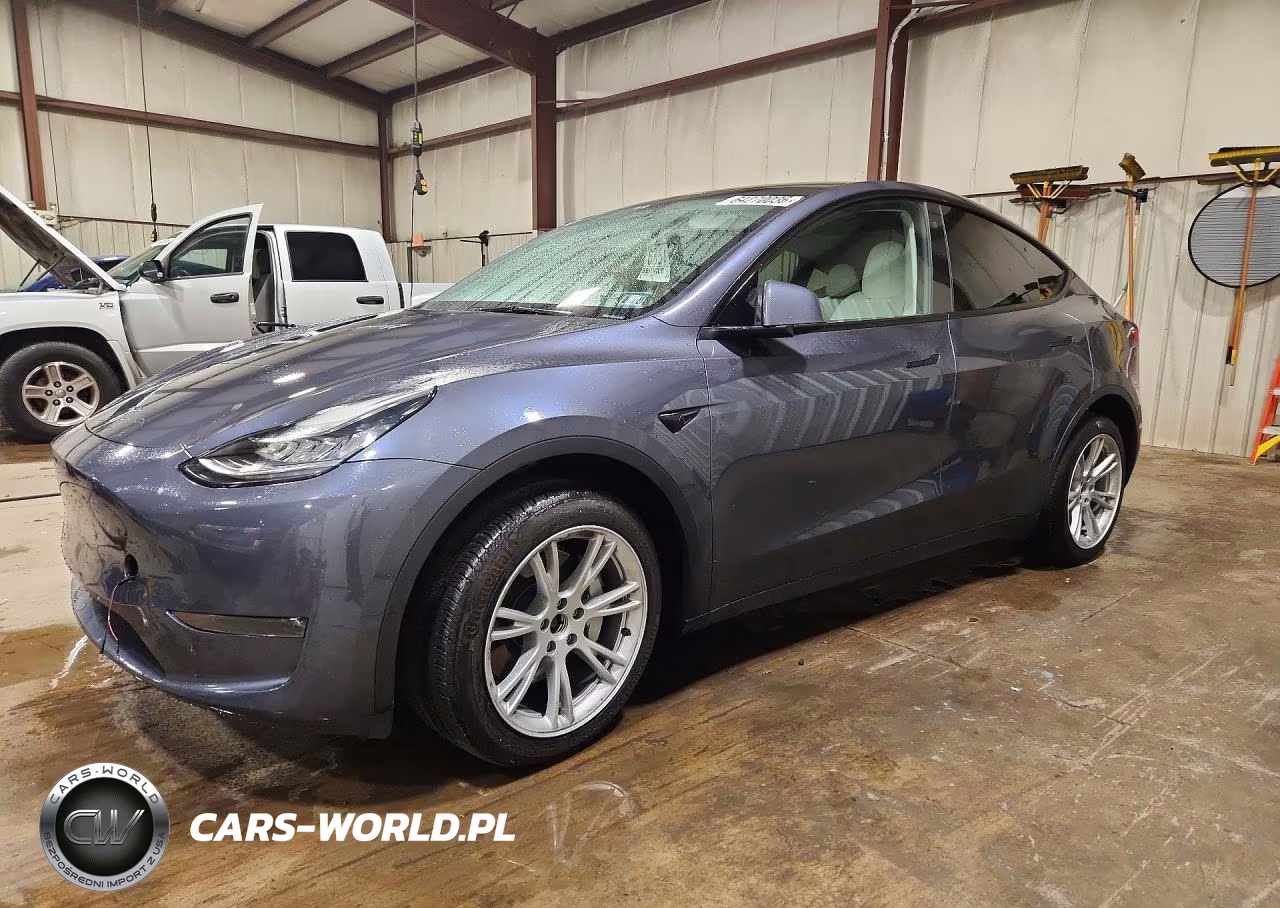 2023 Tesla Model Y – zdjęcie 1 z 12