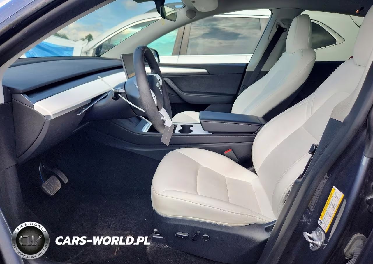 2023 Tesla Model Y VIN:7SAYGDEE4PA113245 - 7