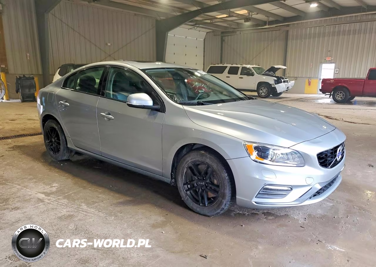 2017 Volvo S60 Dynamic VIN:YV140MTL0H2421239 - 4