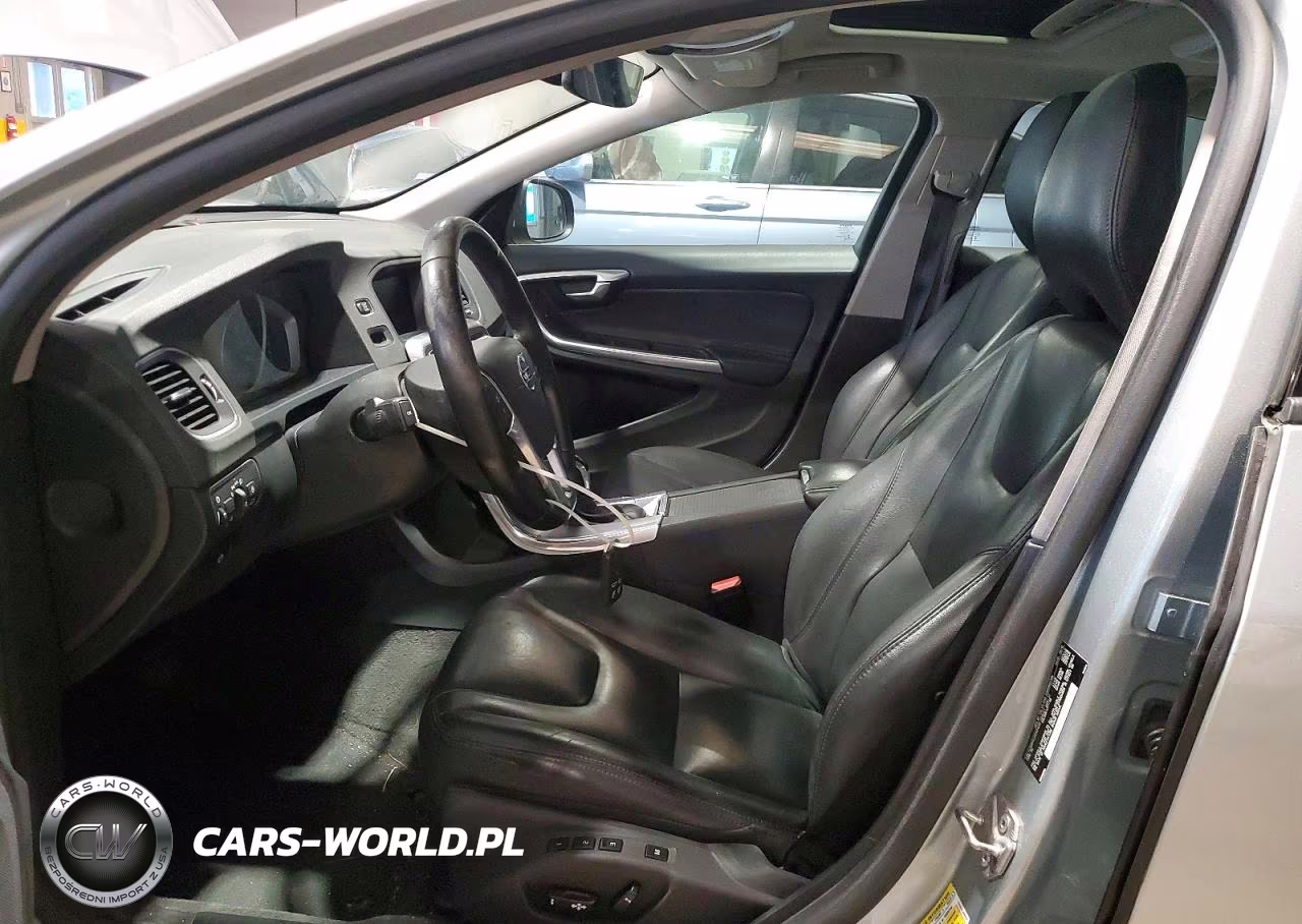 2017 Volvo S60 Dynamic VIN:YV140MTL0H2421239 - 7