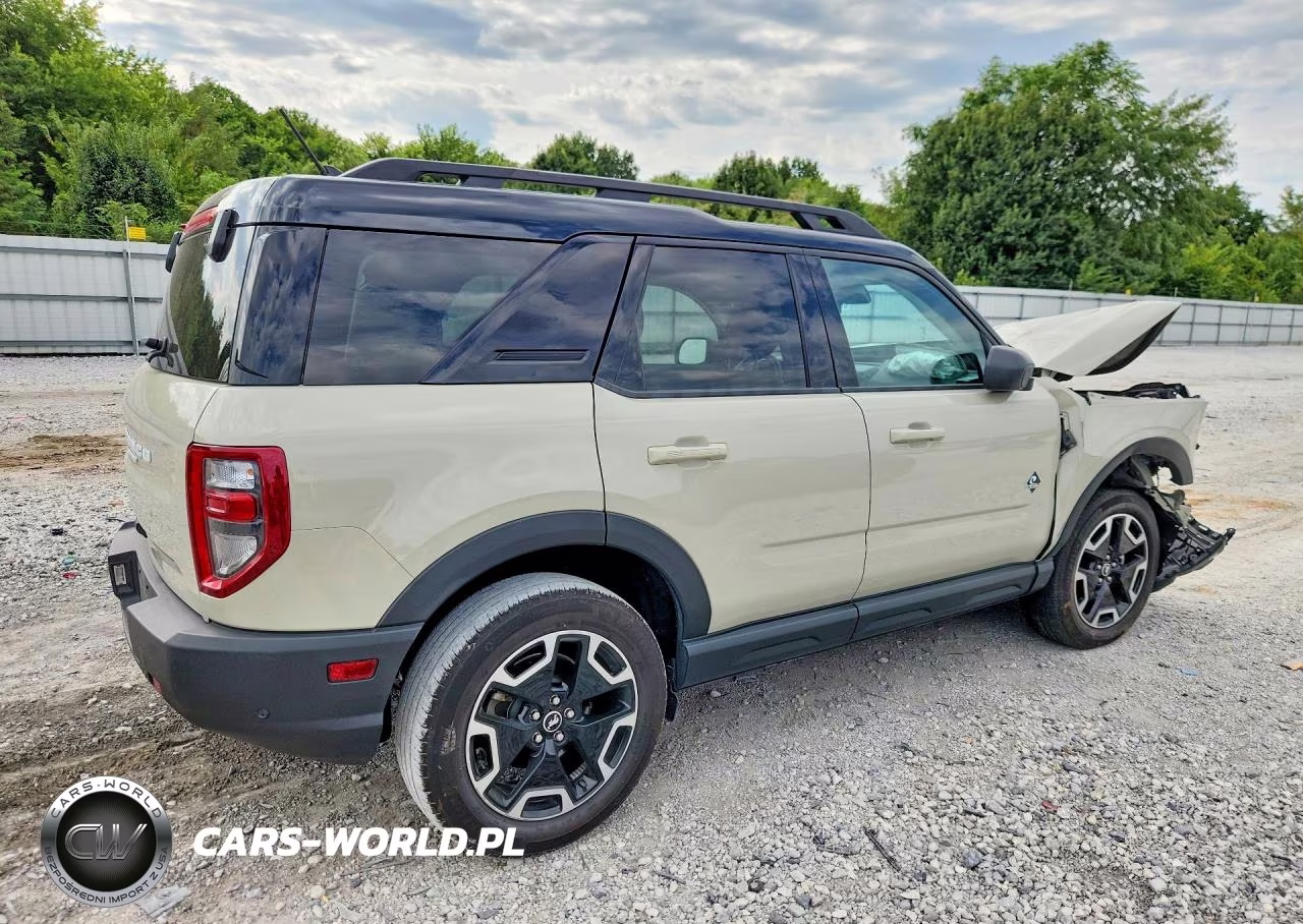 2024 Ford Bronco Sport Outer Banks VIN:3FMCR9C61RRE31043 - 3