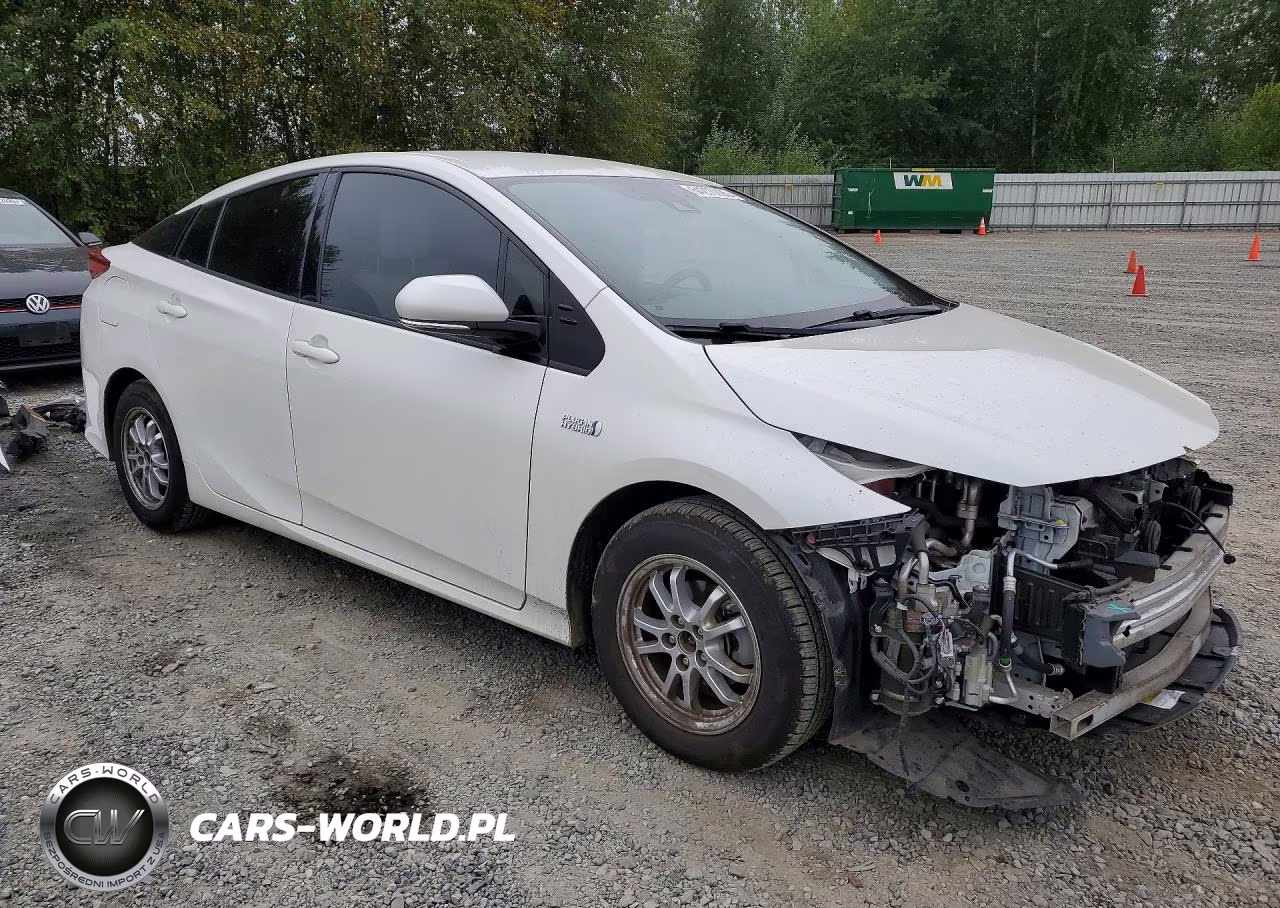 2017 Toyota Prius Prime Premium VIN:JTDKARFP4H3008255 - 4