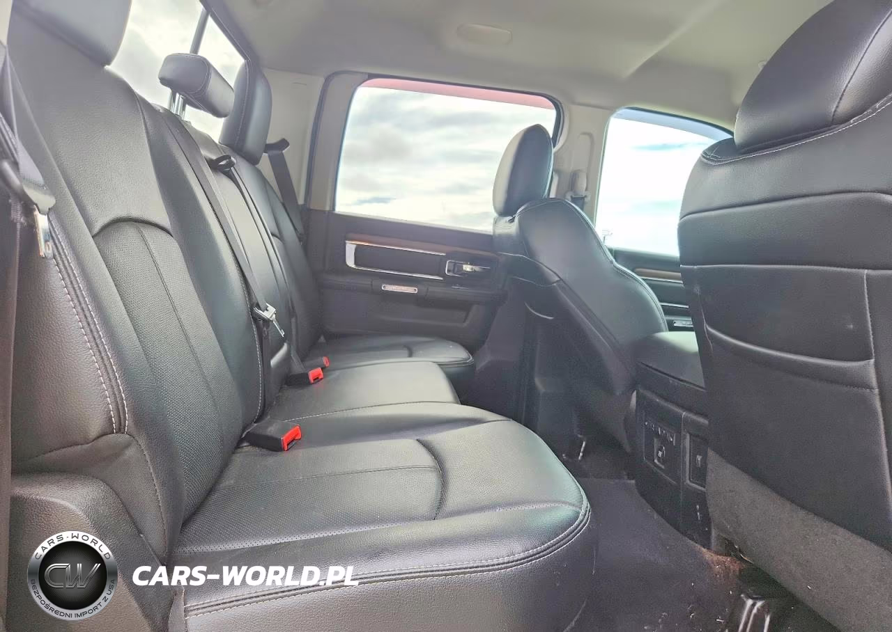 2017 Ram 1500 Laramie VIN:1C6RR7NM8HS877103 - 10