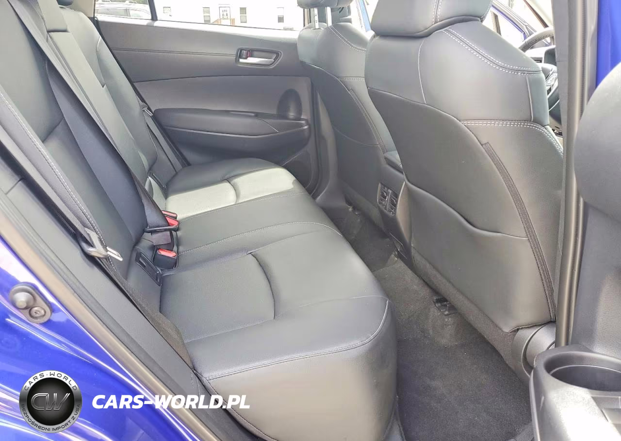 2025 Toyota Corolla Cross Xle VIN:7MUDAAAGXSV144211 - 11