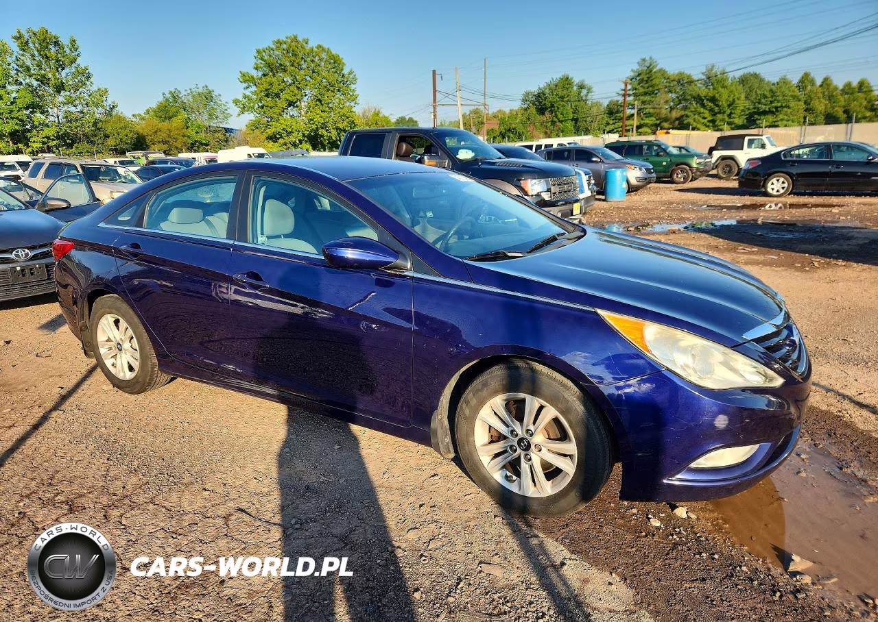 2013 Hyundai Sonata Gls VIN:5NPEB4AC4DH658302 - 4