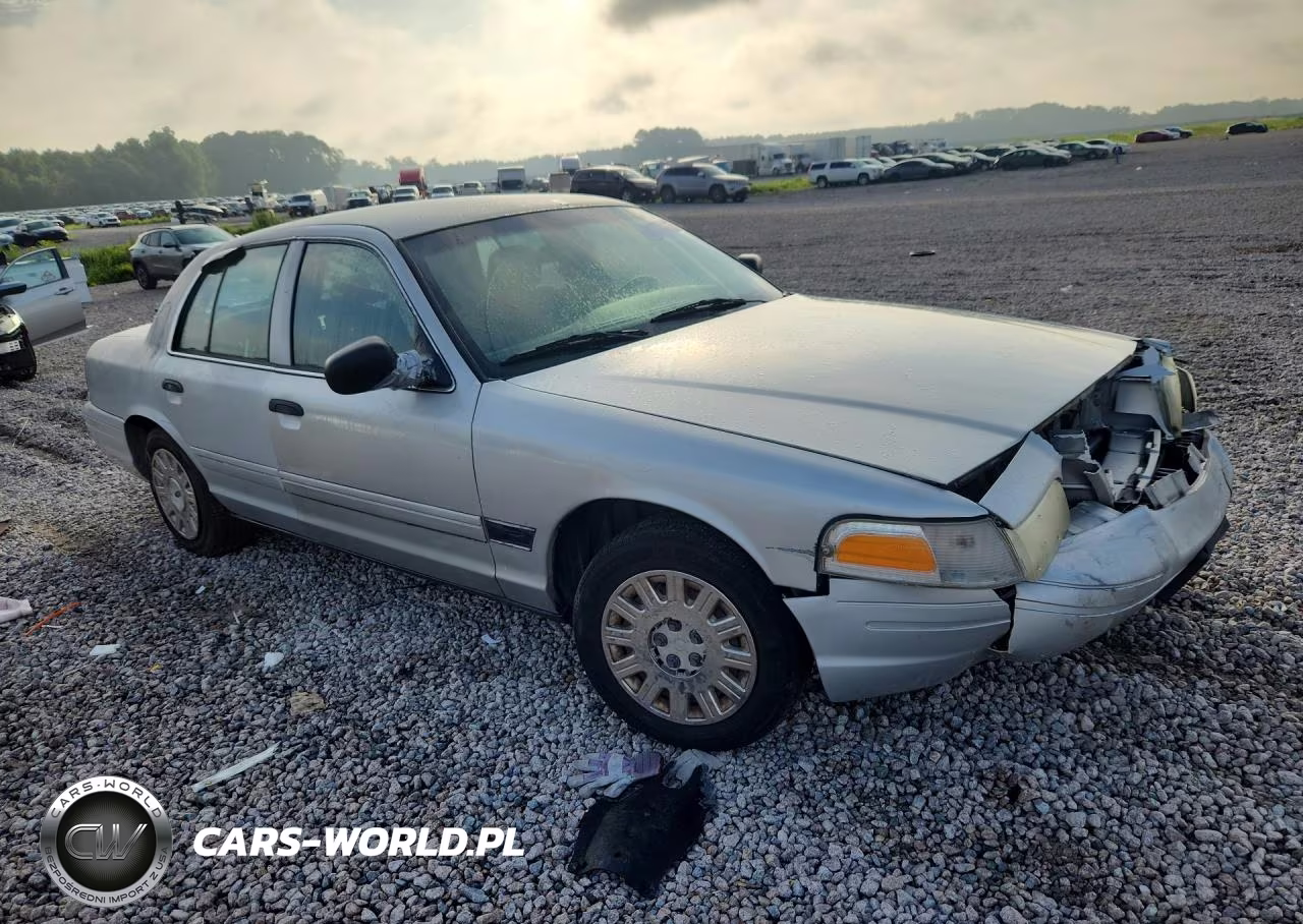 2007 Ford Crown Victoria VIN:2FAFP73V07X156899 - 4
