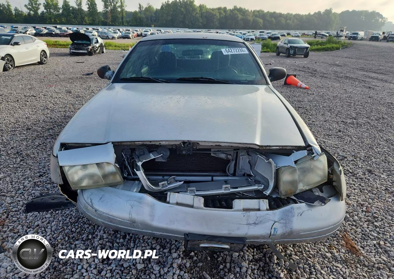 2007 Ford Crown Victoria VIN:2FAFP73V07X156899 - 5