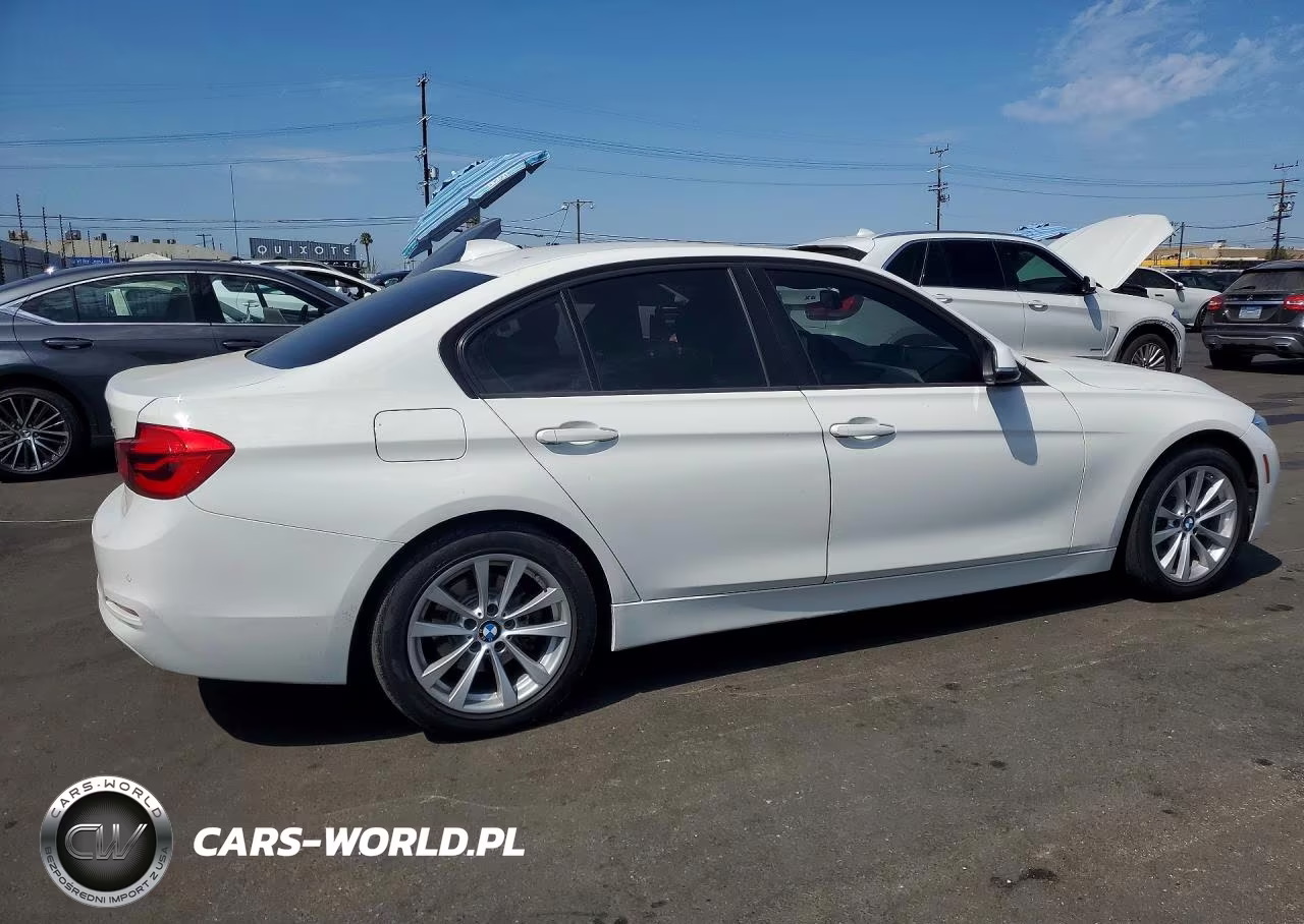 2018 BMW 320 I VIN:WBA8A9C50JAH14105 - 3