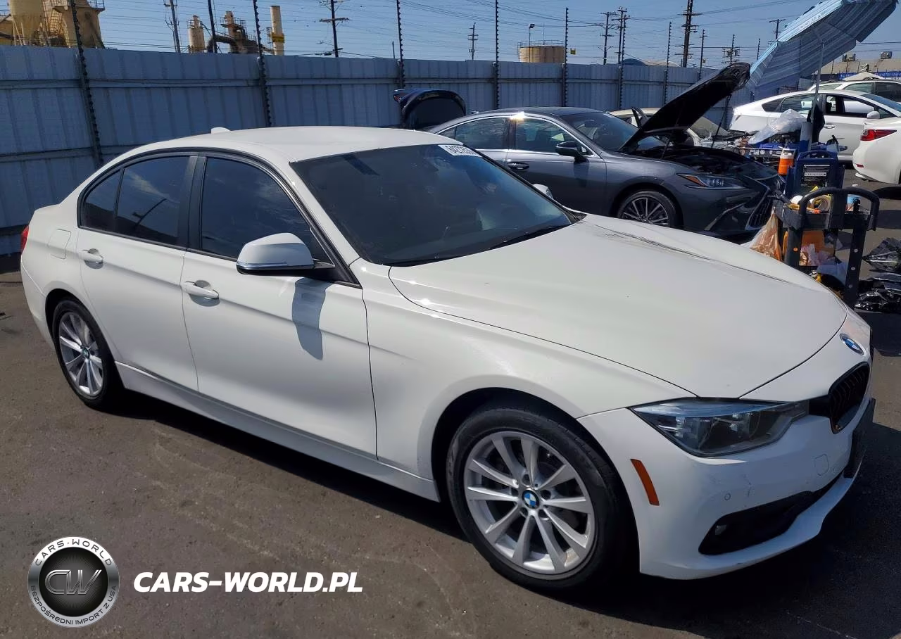 2018 BMW 320 I VIN:WBA8A9C50JAH14105 - 4