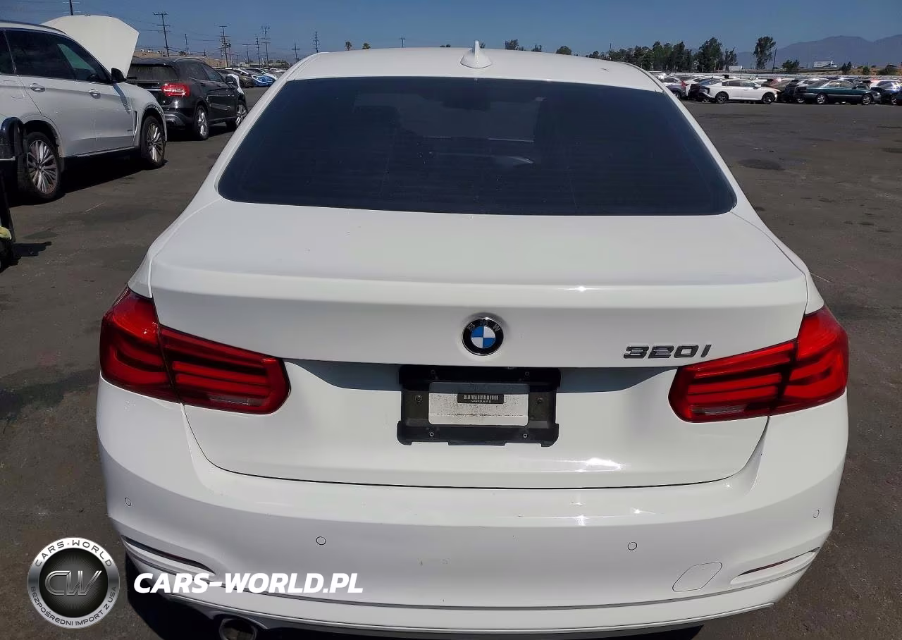 2018 BMW 320 I VIN:WBA8A9C50JAH14105 - 6