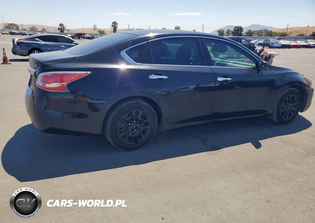 2015 Nissan Altima 2.5 S VIN:1N4AL3AP6FN349772 - 3