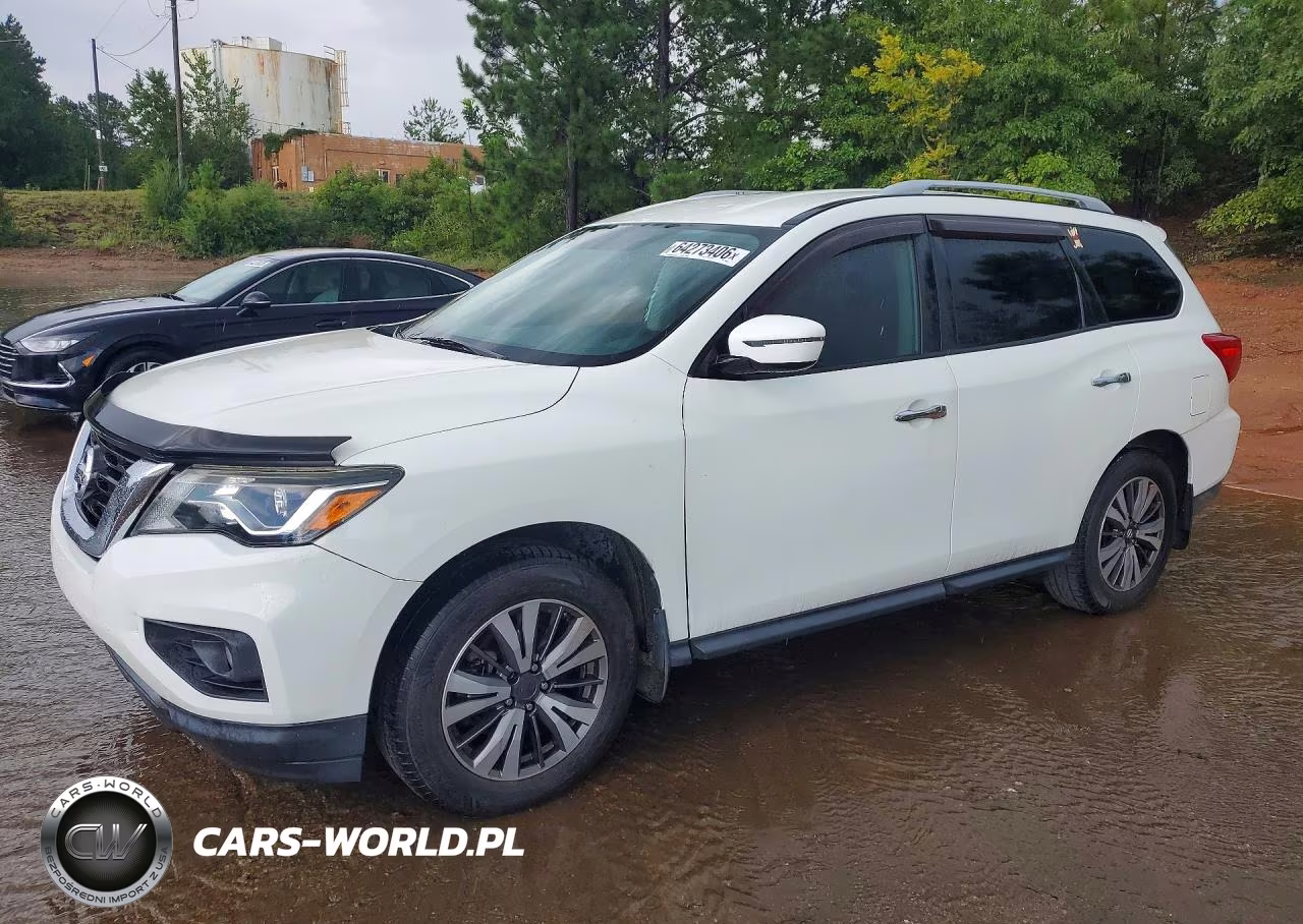 2017 Nissan Pathfinder Sv