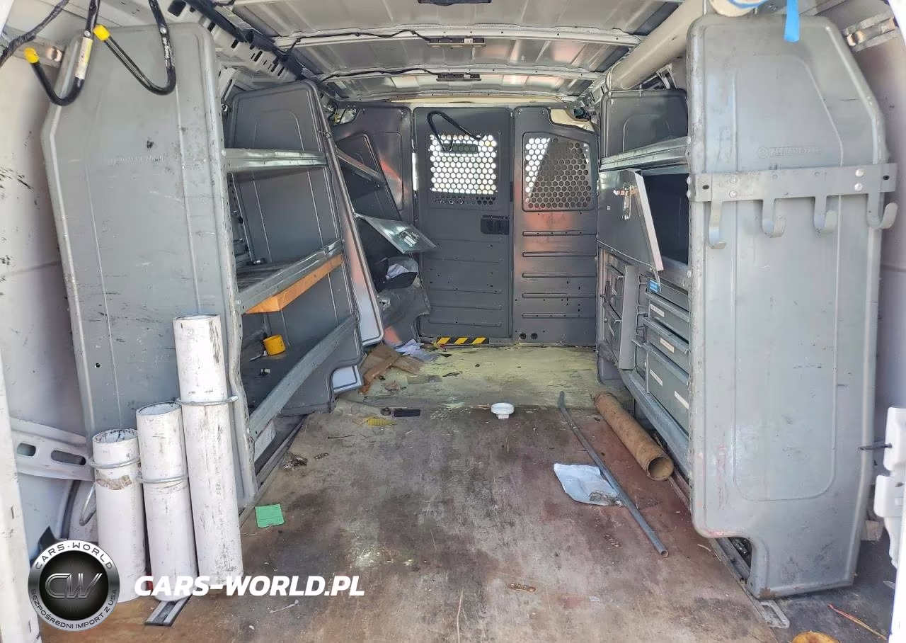 2022 Chevrolet Express G2500 VIN:1GCWGAFP8N1282793 - 10