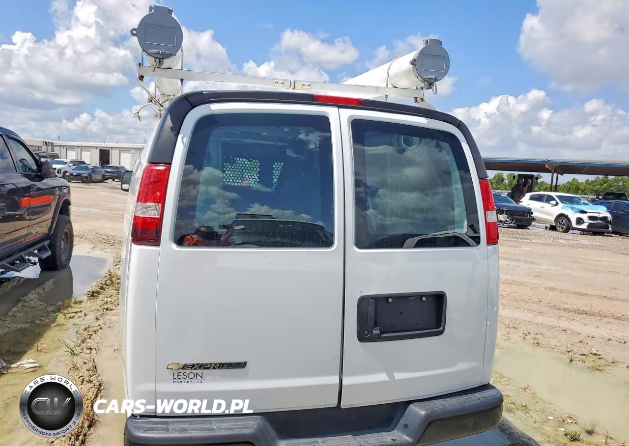 2022 Chevrolet Express G2500 VIN:1GCWGAFP8N1282793 - 6