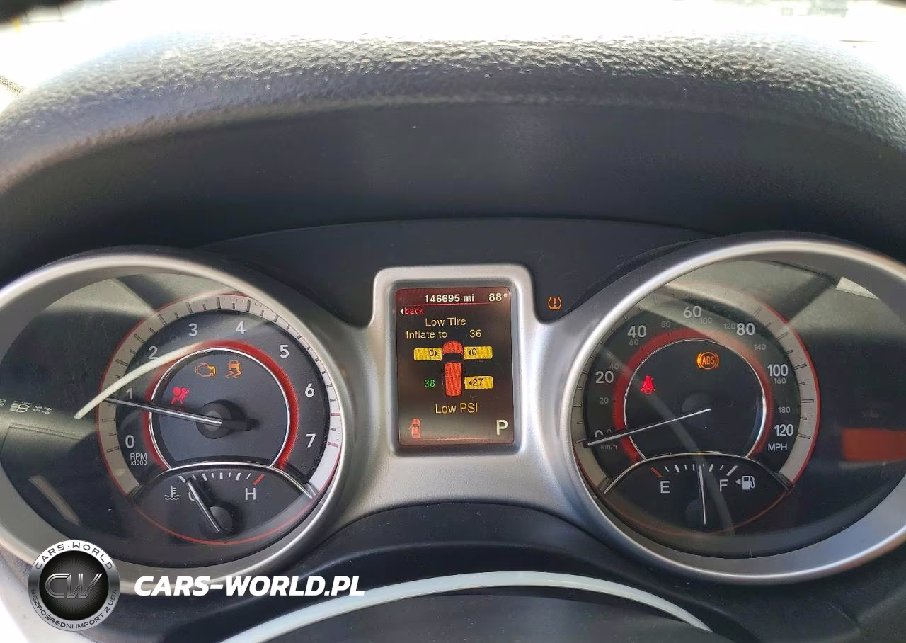 2018 Dodge Journey Se VIN:3C4PDCAB9JT529231 - 9