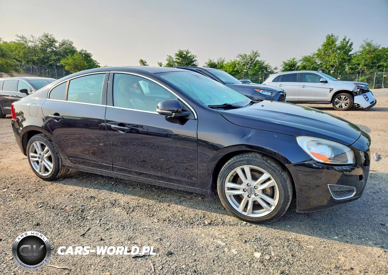 2013 Volvo S60 T5 VIN:YV1612FS1D2177267 - 4