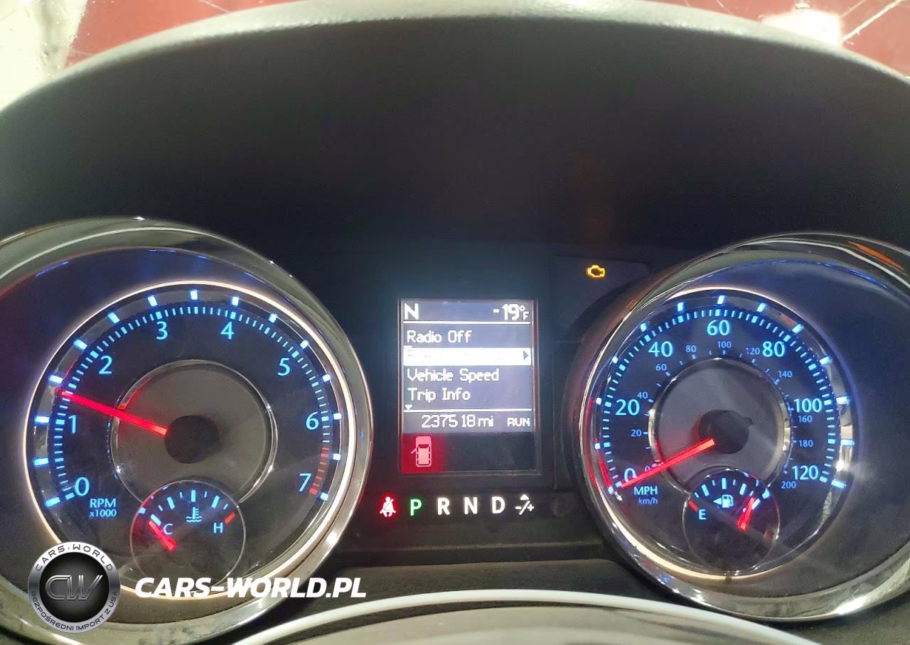 2014 Chrysler Town & Country Touring VIN:2C4RC1BG2ER434707 - 9