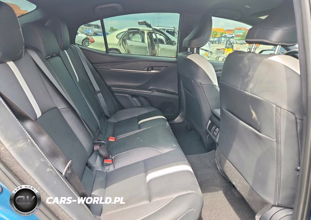 2025 Toyota Camry Se VIN:4T1DAACKXSU623568 - 10