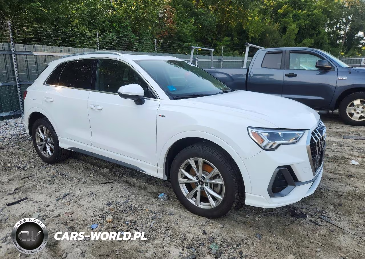 2023 Audi Q3 Premium S Line 45 VIN:WA1DECF36P1069344 - 4