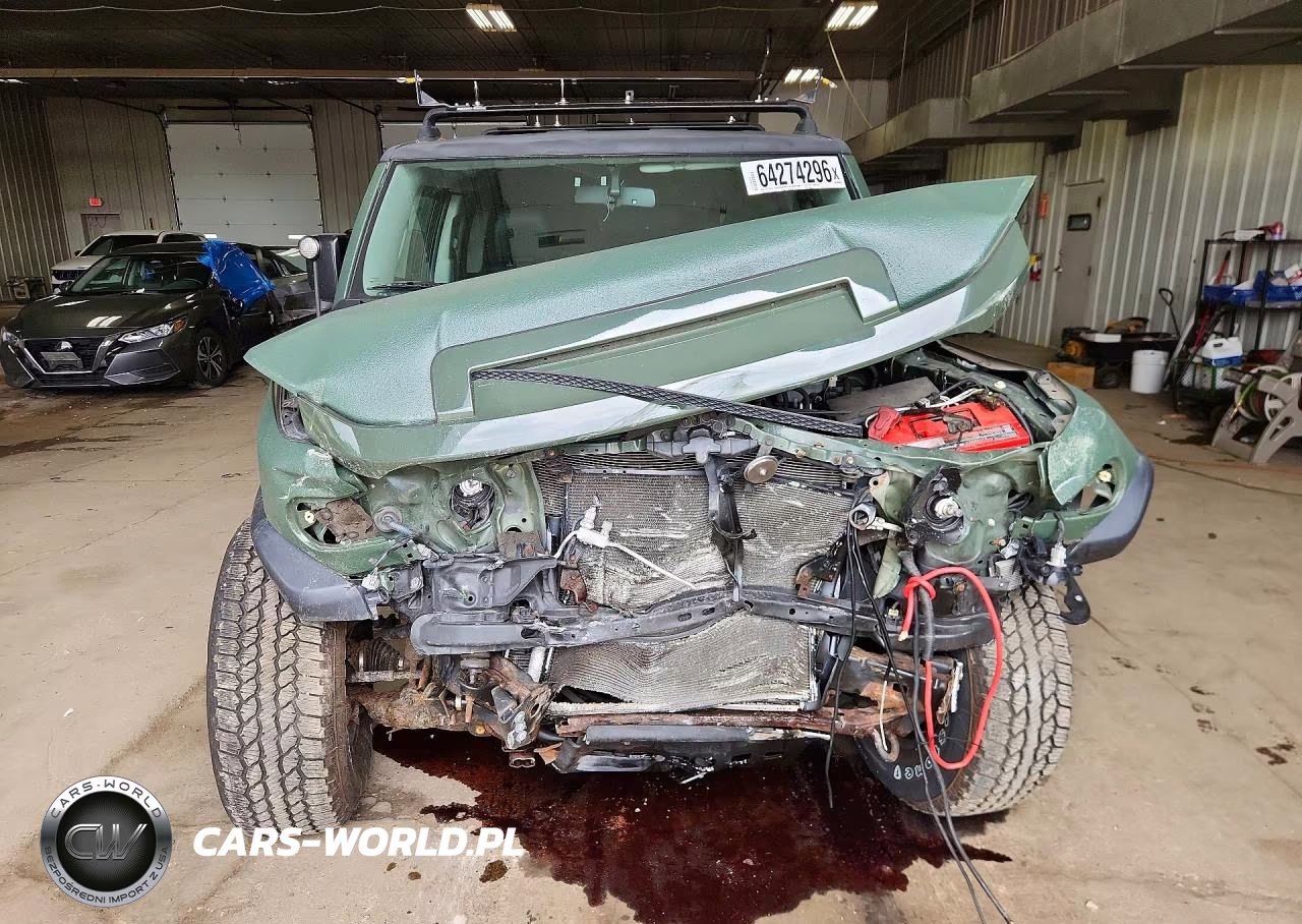 2012 Toyota Fj Cruiser Base VIN:JTEBU4BF5CK128602 - 5