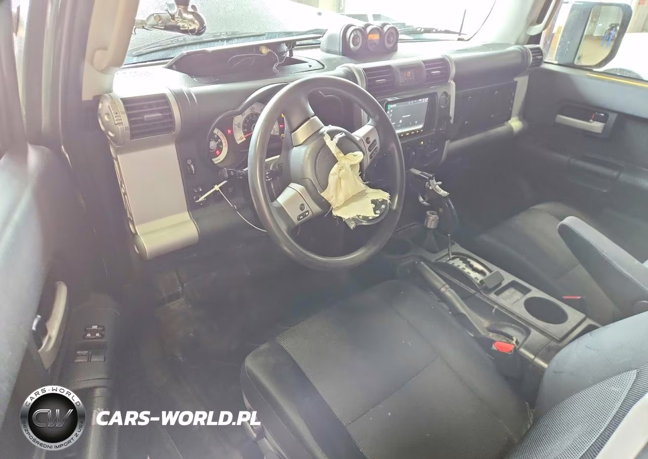 2012 Toyota Fj Cruiser Base VIN:JTEBU4BF5CK128602 - 8