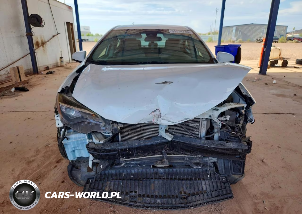 2017 Toyota Corolla Le VIN:2T1BURHE5HC821940 - 5