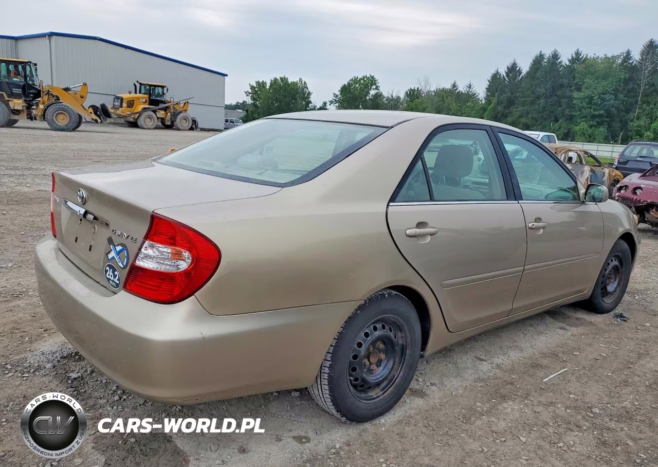 2003 Toyota Camry Le VIN:4T1BE32K93U727298 - 3