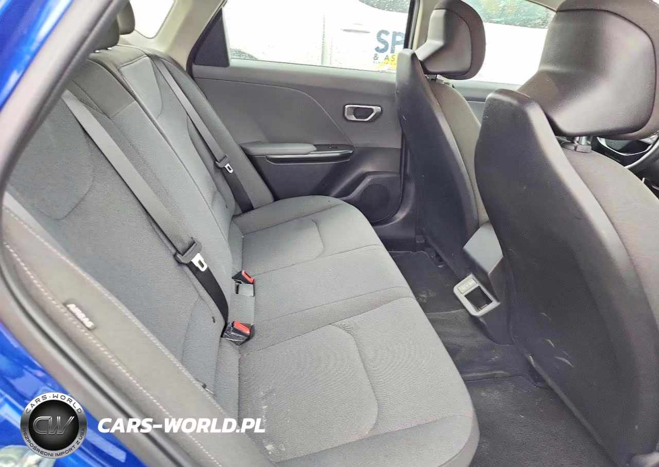 2025 Kia K4 Lxs VIN:3KPFT4DE8SE161205 - 10
